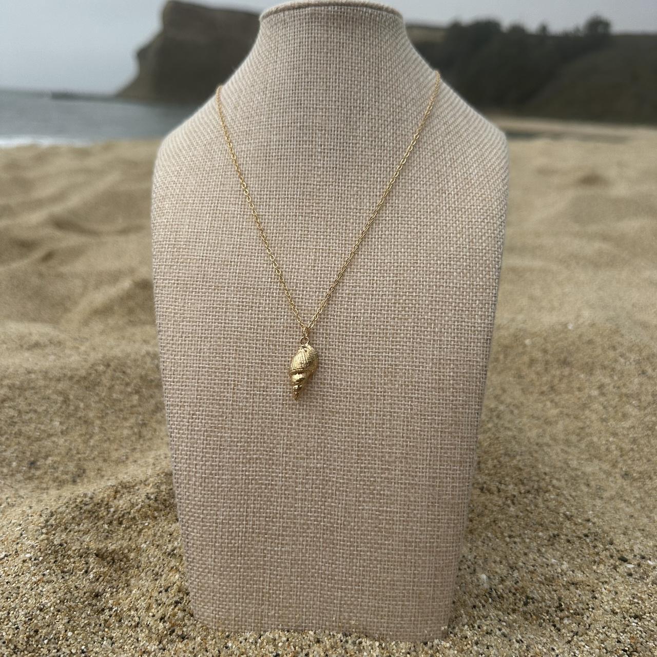 Golden Tide Small Tulip Shell Necklace