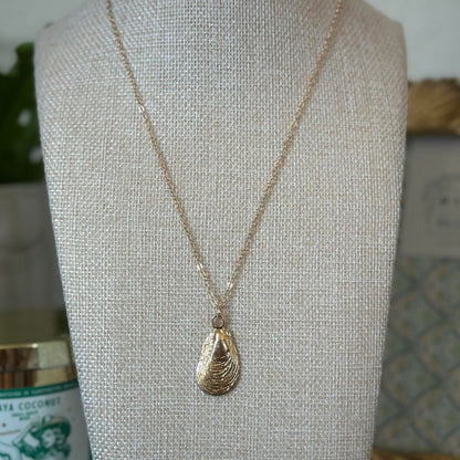 Golden Tide Oyster Necklace