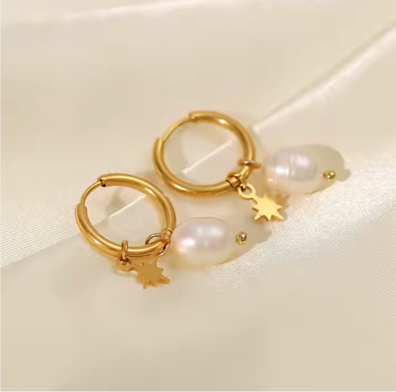 Lainey Hoops w/ Star (Small)