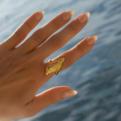 Chunky SeaShell Ring